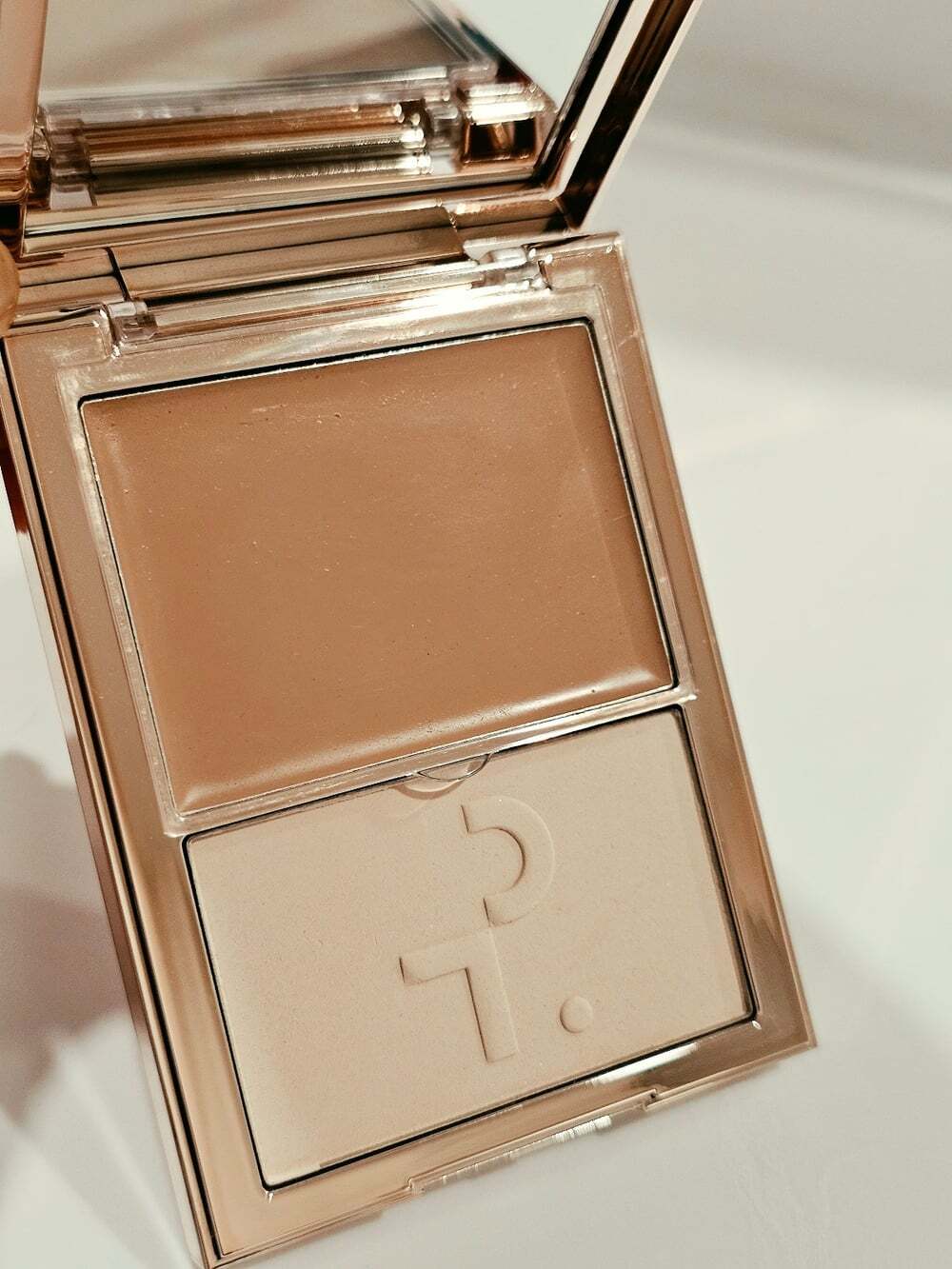 PATRICK TA Major Skin Crème Foundation and Finishing Powder Duo